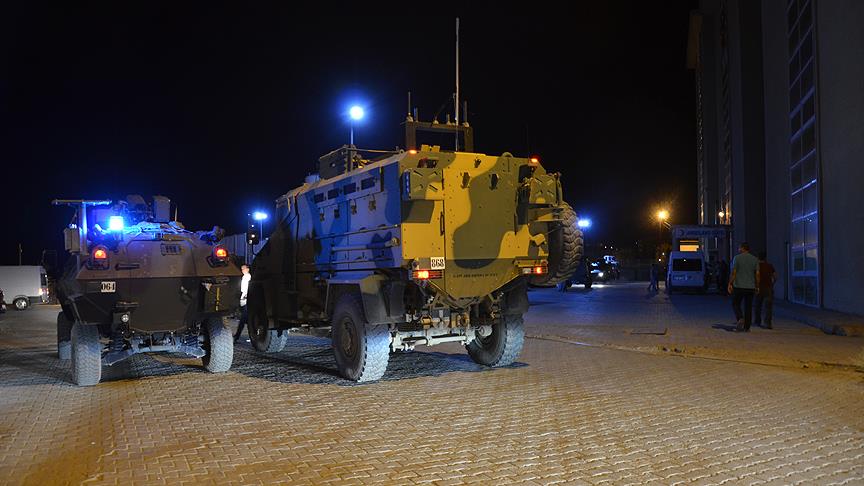 Hakkari'de yol kontrolü yapan askerlere saldırı: 5 asker şehit