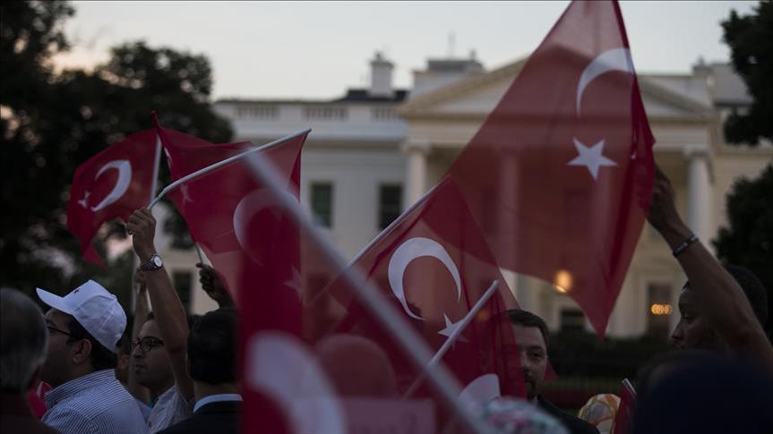 البيت الأبيض: اتهامات تورطنا بدعم الانقلاب (الفاشل) في تركيا لا أساس لها