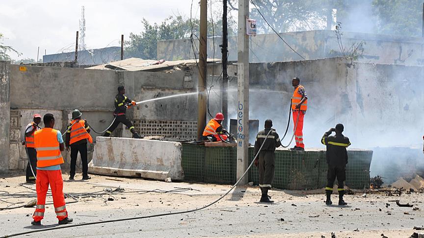 8 killed in blasts on security building in Mogadishu