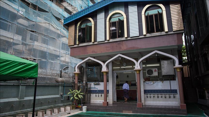 Myanmar fines 2 Pakistanis for giving mosque sermons