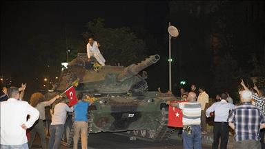 Meclis FETÖ'nün darbe girişimini araştıracak