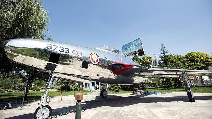 Türkiye'nin ilk jetlerinden 'RF-84F' ziyaretçilerini bekliyor