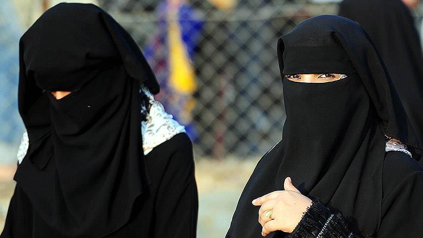 ABD'de Müslüman kadın, peçesini açmadığı için dükkandan kovuldu