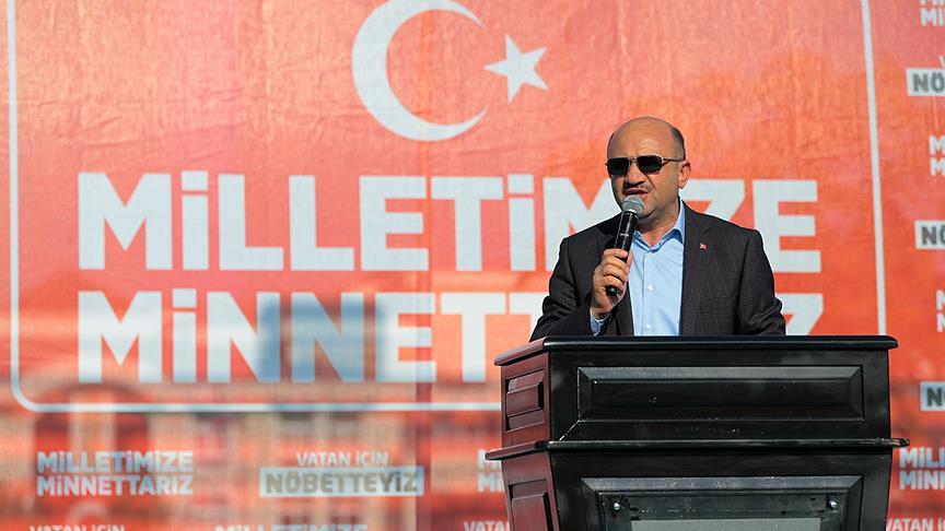 Milli Savunma Bakanı Fikri Işık: Dünyada 13-14 yaşında askeri eğitim alan fazla ülke yok