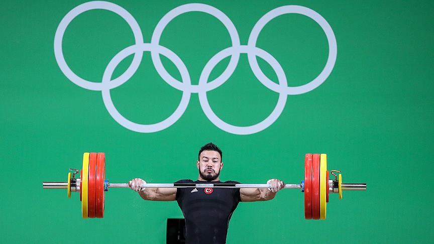 Rio'da ilk madalya halterden