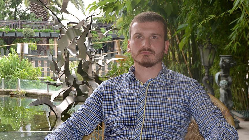 'Çocukluk hayalime ağlayarak veda ettim'