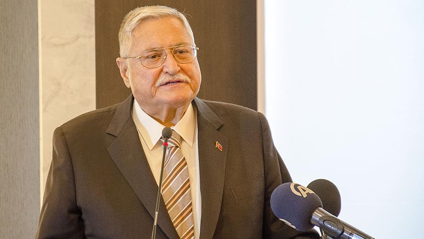 Eski bakan Güzel: Erdoğan Türkiye'nin simgesi olduğu için düşmanlık ediyorlar