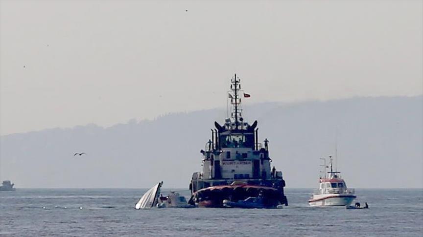 Число жертв крушения катера у берегов Стамбула достигло 3 человек