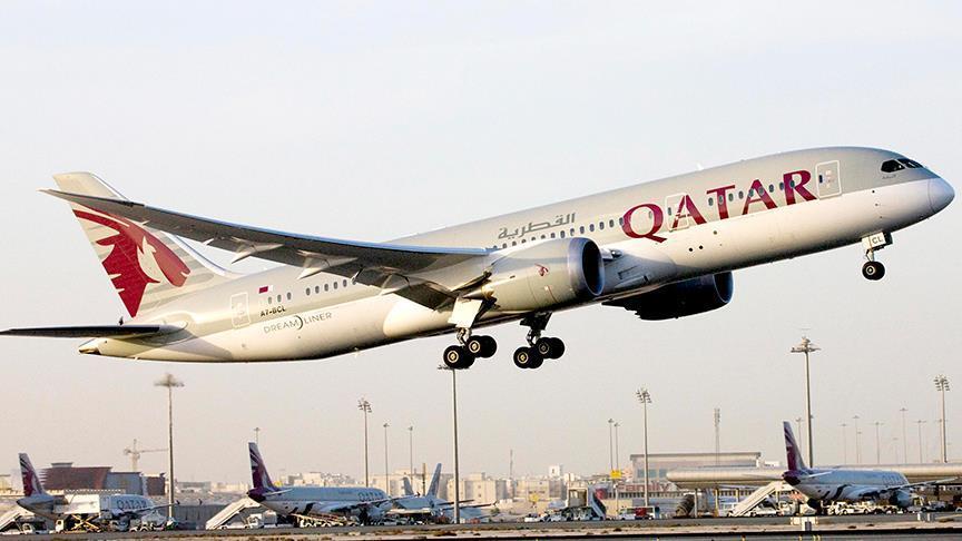 Самолет Qatar Airways совершил аварийную посадку