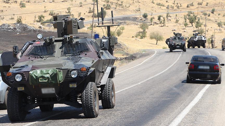 Van'da terör saldırısı: 1 sivil hayatını kaybetti, 4 asker yaralandı