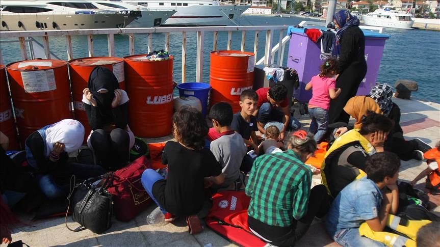 UN refugee chief laments 'at risk' Syrians in Greece