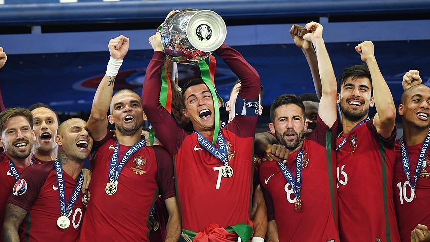 Ronaldo sacré pour la deuxième fois meilleur footballeur en Europe  