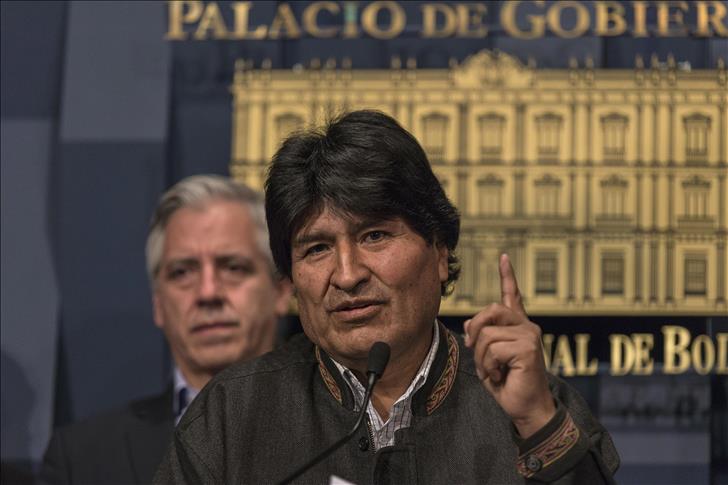 Miners lift roadblocks after Bolivian minister's death