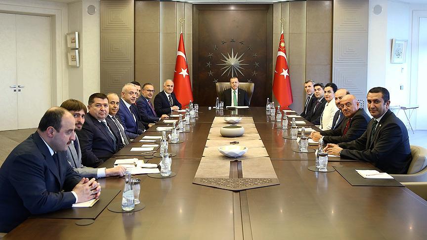 Cumhurbaşkanı Erdoğan kurban vekaletlerini Kızılay'a verdi