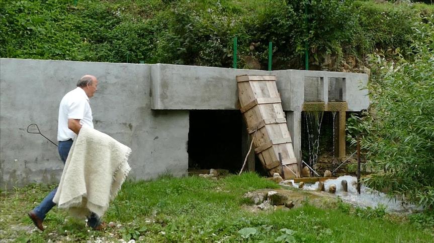 Dobretići: Tadija Šugić obnovio valjaonicu ćebadi na rijeci Ugar