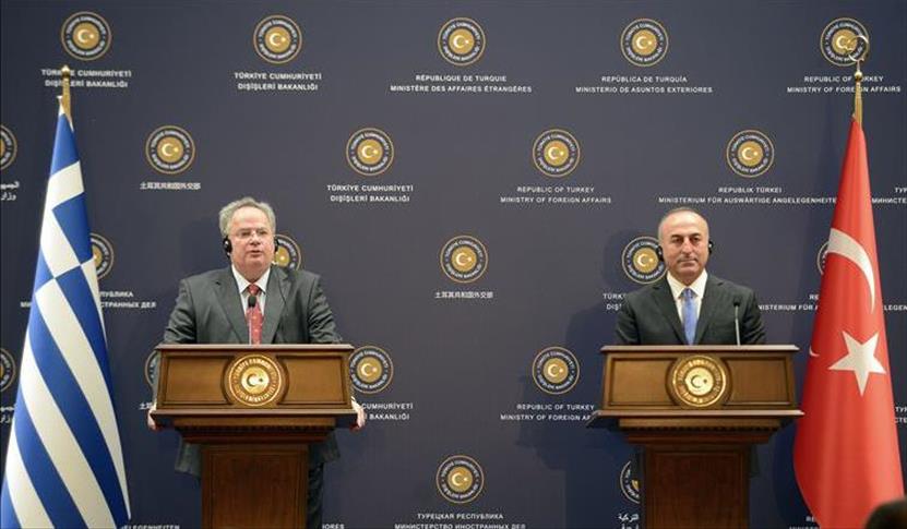 Turkish, Greek FMs meet unofficially