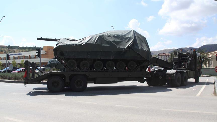 Ankara'dan çıkarılan zırhlı araçlar Çankırı'ya götürülüyor