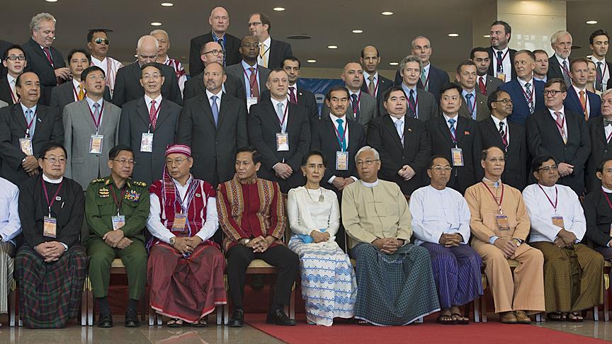 Myanmar: ‘Good start’, but no deal at major peace talks