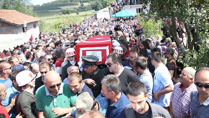 Şehitlerimizi uğurluyoruz