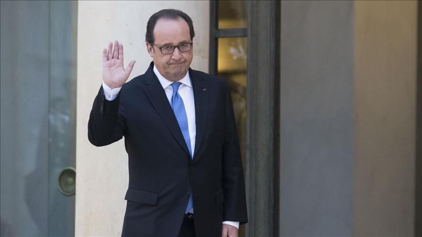 Hollande wants further defense deals with Vietnam