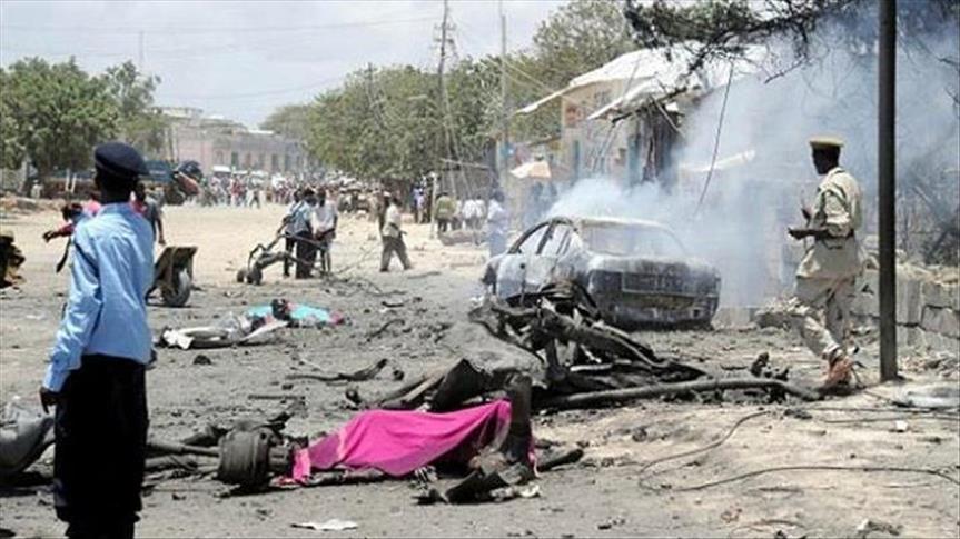 4 killed in explosions in Somali capital