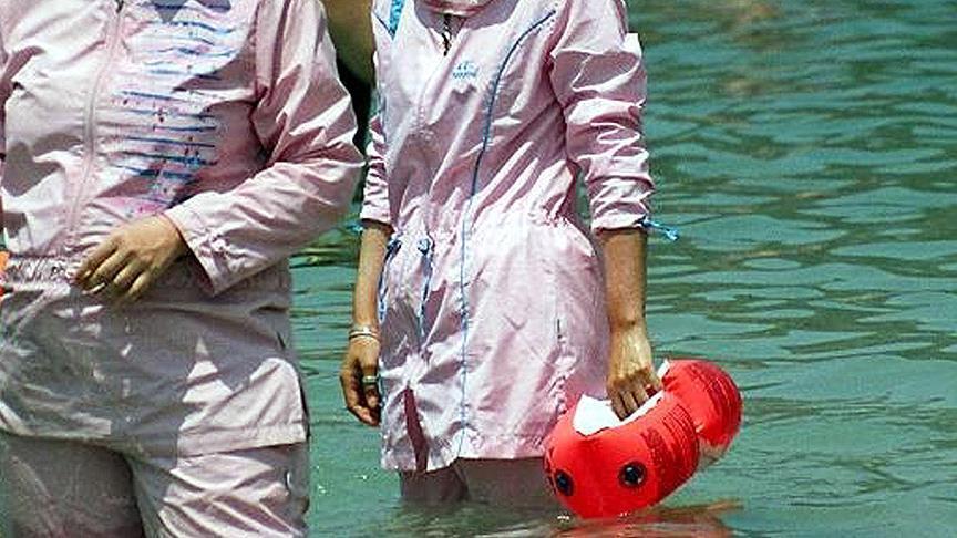 French court strikes out local 'burkini ban'