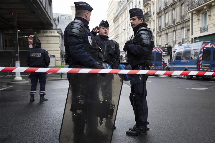 France: La police interpelle trois femmes qui visaient une gare parisienne