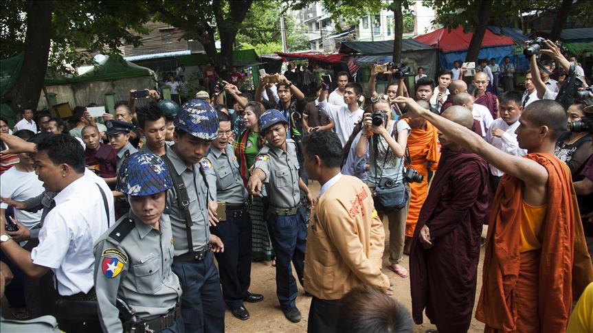 Myanmar: Marchers face charge for attacking journalist