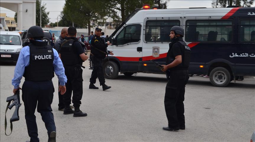 Tunisia extends state of emergency for one month