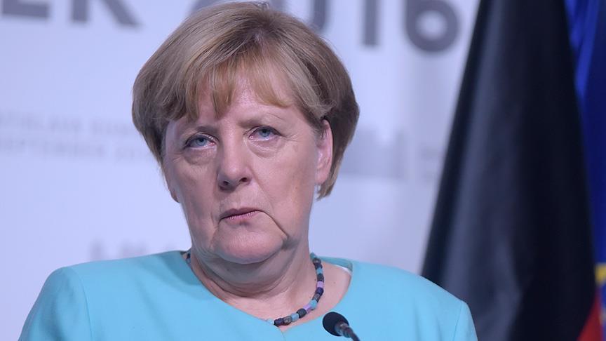 Germany's Merkel 'admits mistakes' over refugee crisis