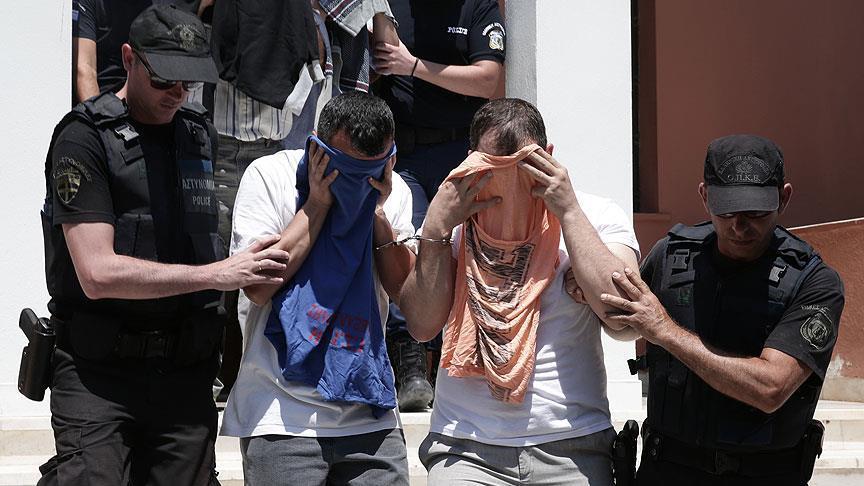 Greece denies asylum to 3 pro-coup Turkish soldiers