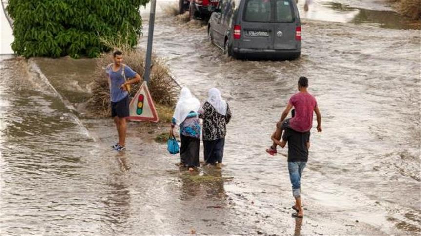بعد أشهر من الجفاف.. هطول أمطار غزيرة في تونس