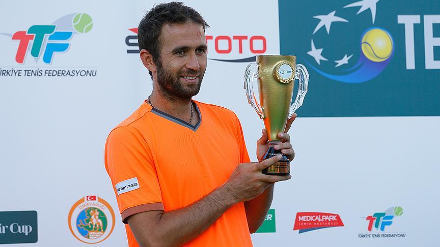 Marsel İlhan TEB İzmir Cup'ta şampiyon