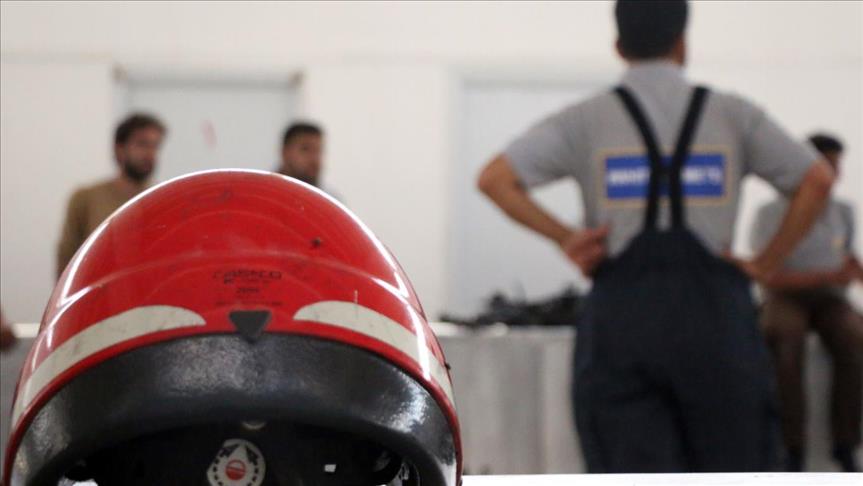 "الدفاع المدني" بسوريا.. متطوعون تحت القصف