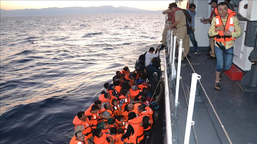Refugees traveling to Greece via Aegean double in Sept.