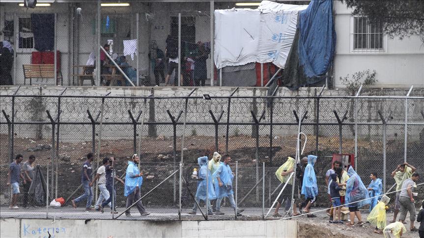 Greek government reaches deal on Lesbos refugee camp