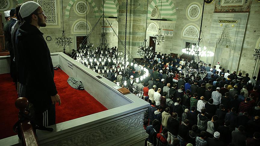 Üsküdar'da sabah namazı buluşması