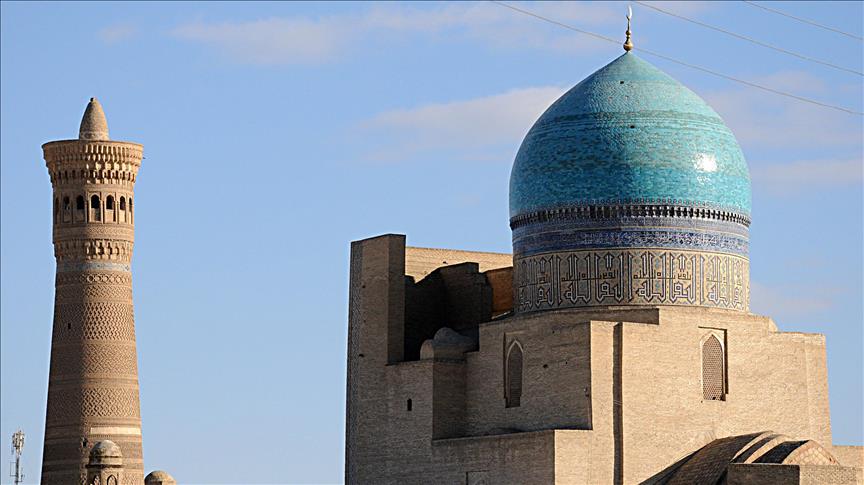 Uzbekistan approves mass prisoner amnesty 