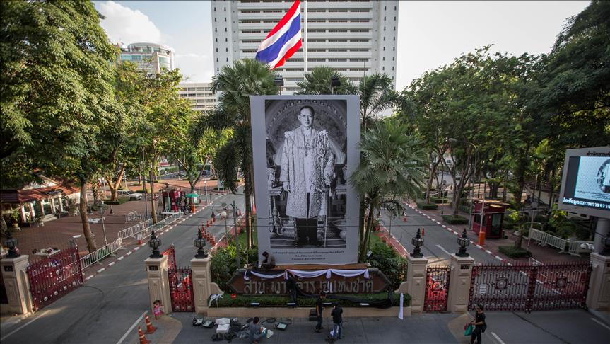 Thailand enters period of mourning after king’s death