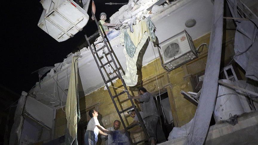 Жертвами авианалетов в Алеппо стали до 50 человек, свыше 100 ранены