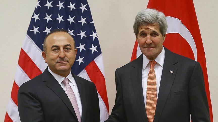Чавушоглу и Керри обсудили ситуацию в Сирии и Ираке