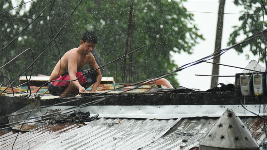 Philippines: Typhoon kills 4, leaves 1000s powerless