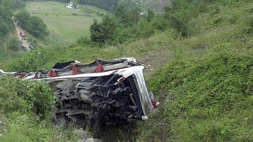 12 killed in Costa Rica bus accident