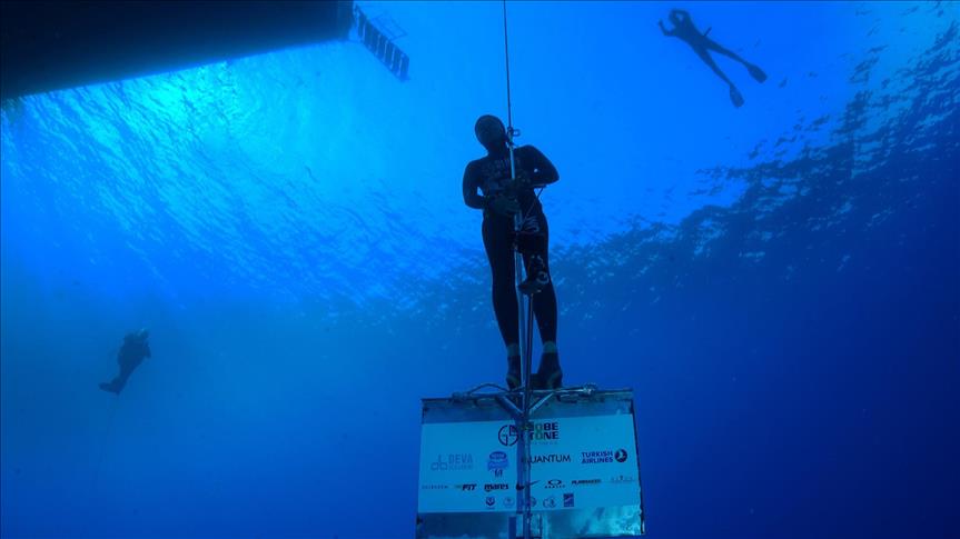 Turkinja oborila svjetski rekord u dubinskom ronjenju