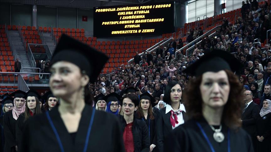 U Zenici promovisano 405 diplomiranih studenata i 40 magistara sa Univerziteta u Zenici