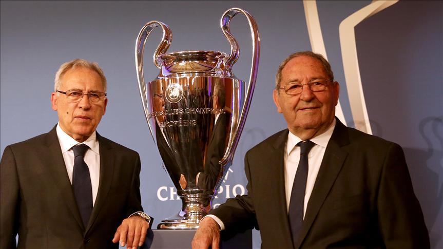 ريال مدريد يعيّن الأسطورة "خينتو" رئيسًا شرفيًا
