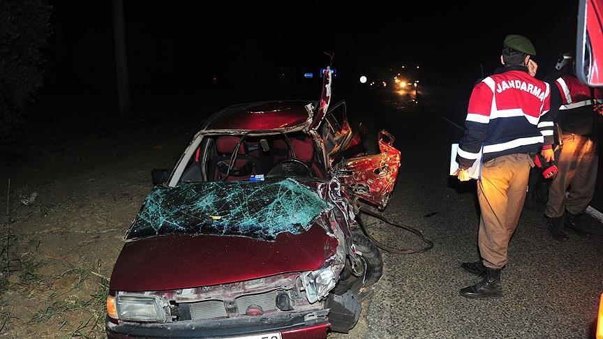 Bursa'da trafik kazası: 2 ölü, 4 yaralı