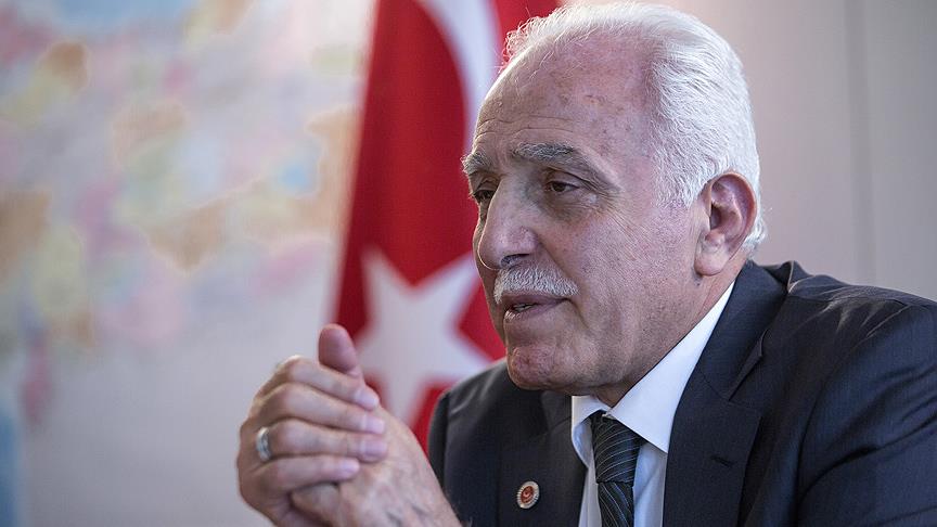 Saadet Partisi Genel Başkanı Kamalak görevini Karamollaoğlu'na bırakıyor