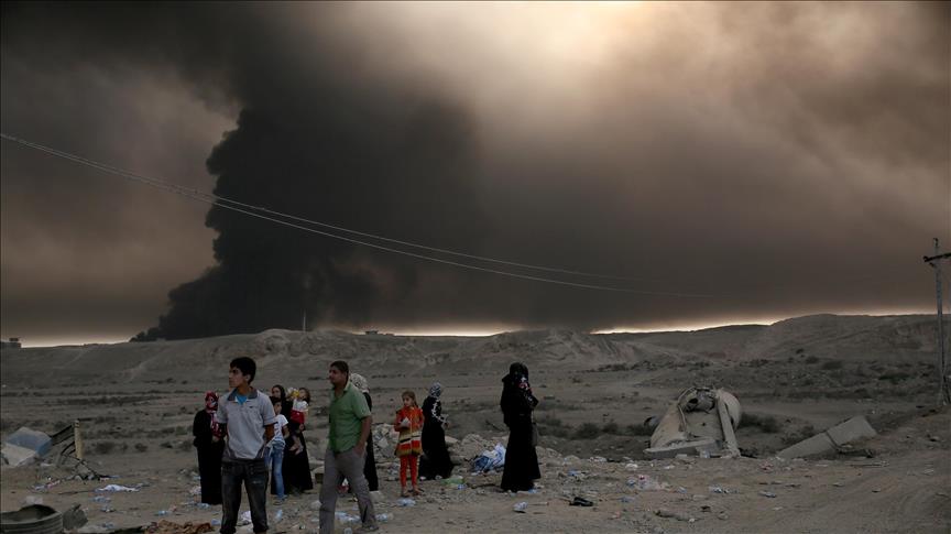 Civilians flee Daesh-held Mosul's outskirts: Source