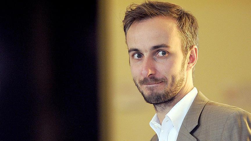 Böhmermann'ın okuduğu şiirin yasaklanmasına ilişkin dava başladı